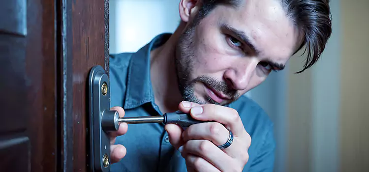 Eviction Locksmith Holyoke