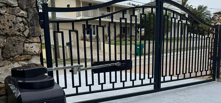 Swing Gate Opener with Keypad Holyoke